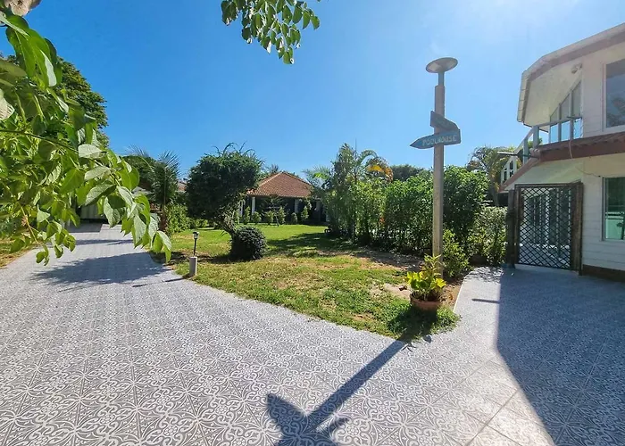 Tina\'S Living Paradise - Guesthouses With Private Pool