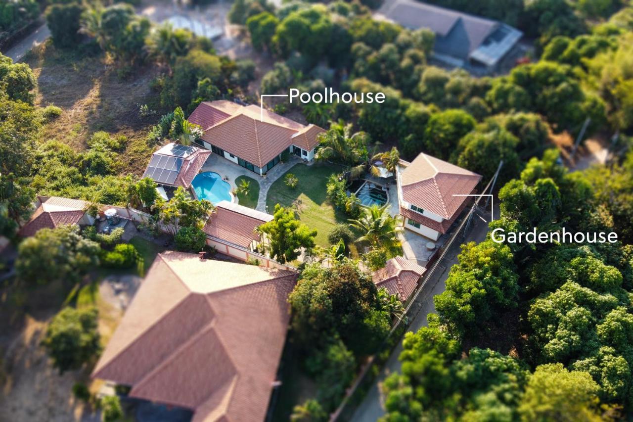 Tina's Living Paradise - With Private Pool Holiday home *